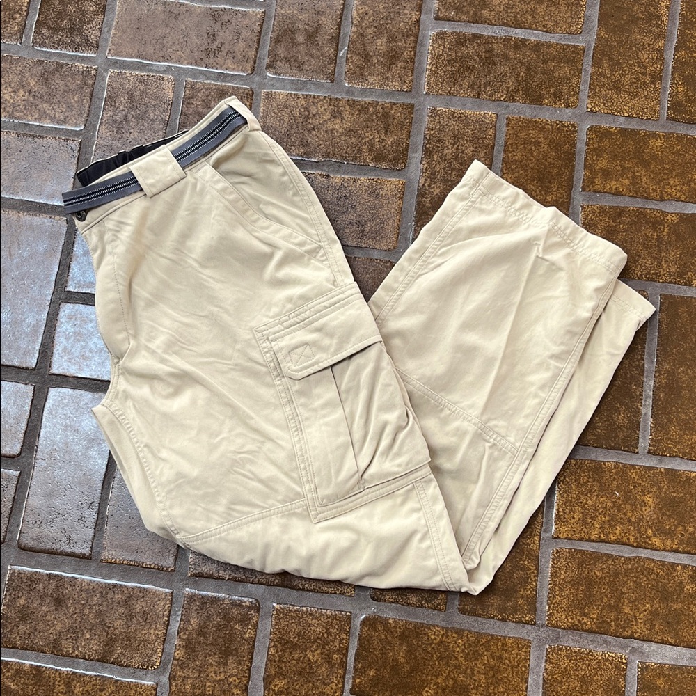 Duluth Trading Co. Khaki Belted Scotchguard Nylon Cargo Pant
